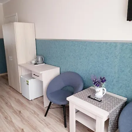 Iris Проживание в семье *